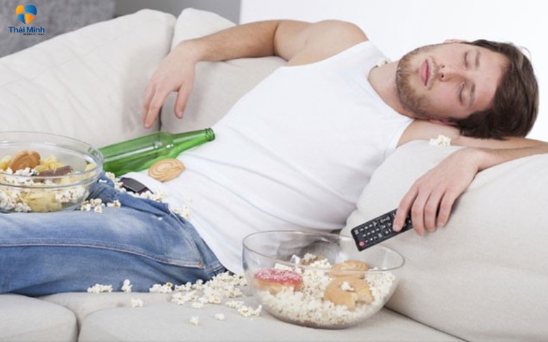  Lười vận động khiến thường xuyên nhức mỏi khớp về đêm