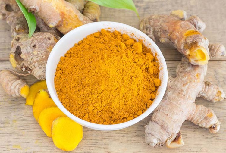  Thuốc đắp từ nghệ chữa đau xương khớp