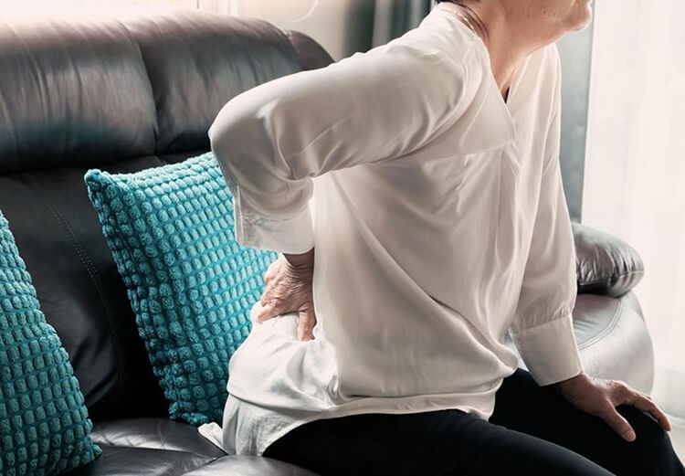  Cần cẩn trọng với tình trạng mổ thoát vị đĩa đệm xong vẫn đau