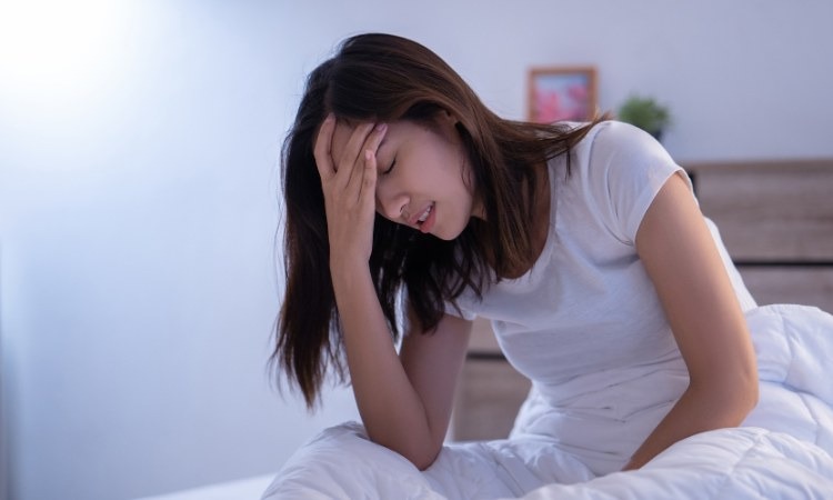  Mất ngủ cũng là triệu chứng khi bị viêm khớp vai gáy