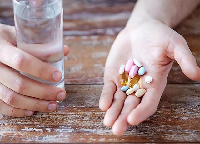 Thuốc tây điều trị viêm khớp ngón chân cái